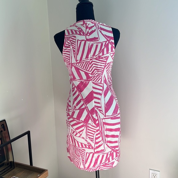 Lilly Pulitzer XS dress. Great condition! - Picture 2 of 3